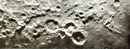 Cratères de la Lune.