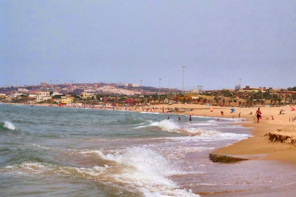 Une plage prs d'Alger.