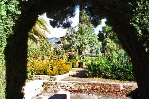 Grenade : jardin de l'Alhambra.