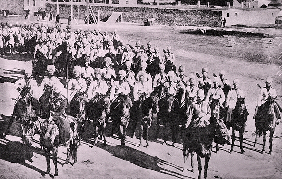 Bataillon cosaque pendant le Première Guerre mondiale.