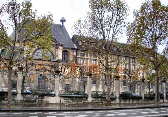 Paris : la clinique Baudelocque.