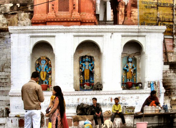 Varanasi : dieux.