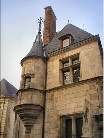Tourelle de l'hôtel Cujas, à Bourges.