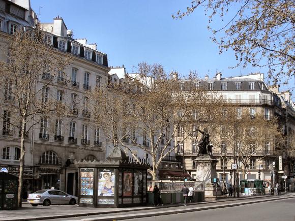Carrefour de l'Odéon, à Paris (6e).