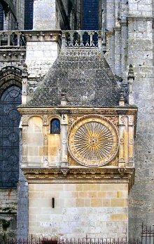 Cathédrale de Chartres : pavillon de l'Horloge.