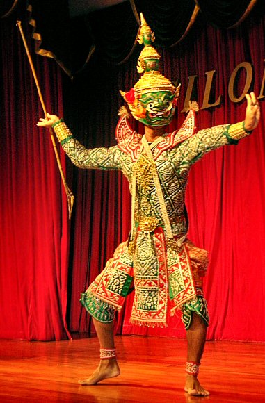 Thaïlande : danseur traditionnel.