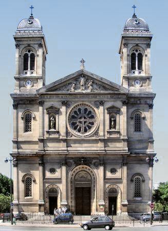 L'glise saint-Franois-Xavier,  Paris.