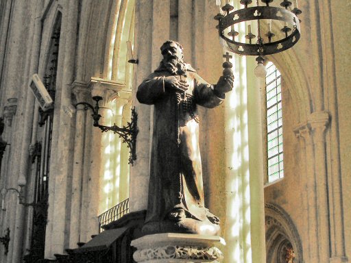 Statue de saint-François (église d'Eu).