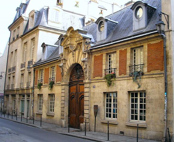 Hôtel d'Alméras, à Paris.