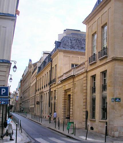 Hôtel Guénégaud, à Paris (3e arrondissement).