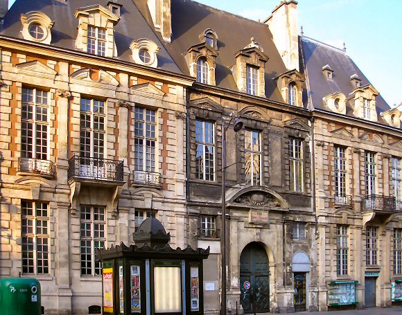 Hôtel de Mayenne, à Paris (4e arrondissement).