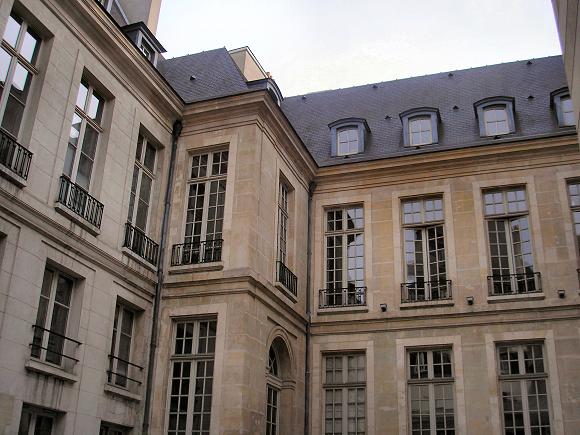 Hôtel de Mézières, à Paris (3e arrondissement).