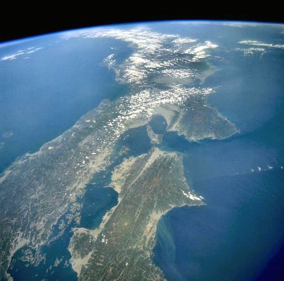 Le Japon depuis l'espace.