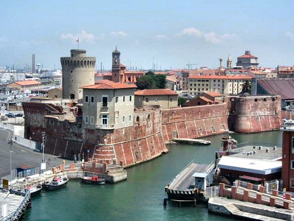 Livourne : le port et la forteresse..