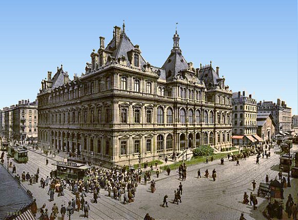 Lyon : palais du commerce et de la bourse.