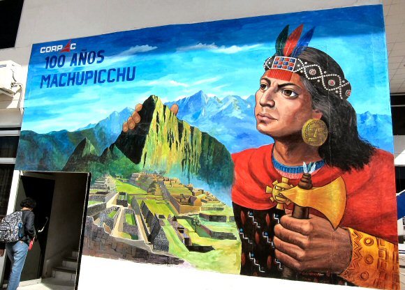 Cuzco : célébration du centenaire de la redécouverte de Machu Picchu.