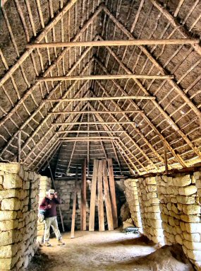 Pérou : intérieur d'une maison restaurée de Machu-Picchu