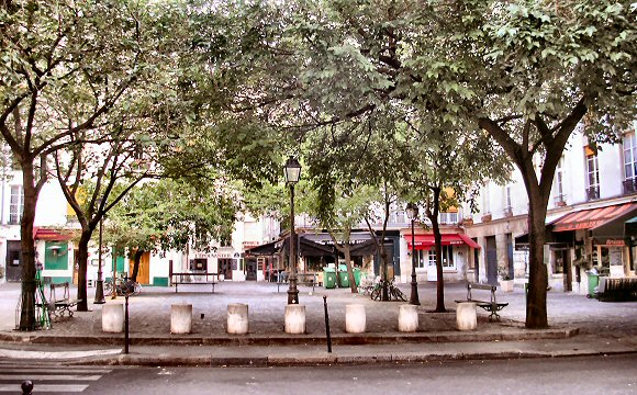 Place du March Sainte-Catherine,  Paris (4e arrondissement).
