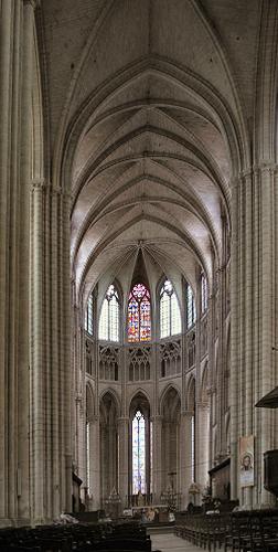 La nef de la cathédrale de Meaux.