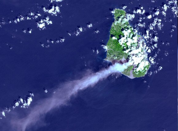 Montserrat et son volcan depuis l'espace.