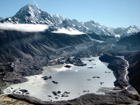 Lac glaciaire en Nouvelle-Zélande.