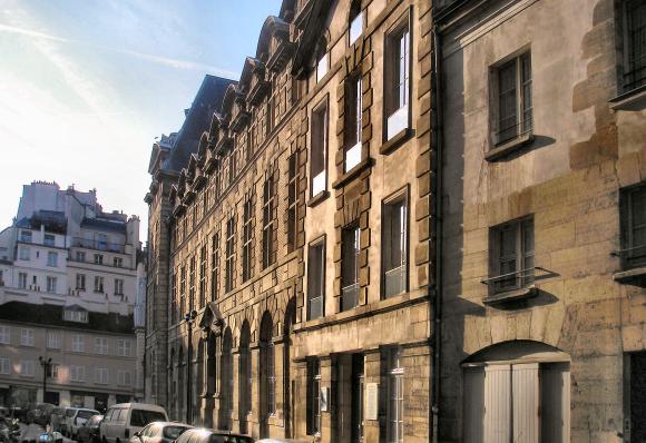 Palais abbatial, à Paris (6e).