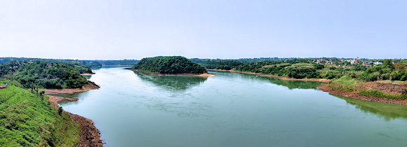 Le fleuve Parana.