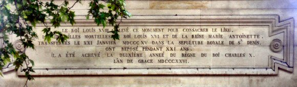 Paris : inscription de la Chapelle expiatoire.