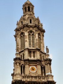 Paris : clocher l'église de la Trinité.