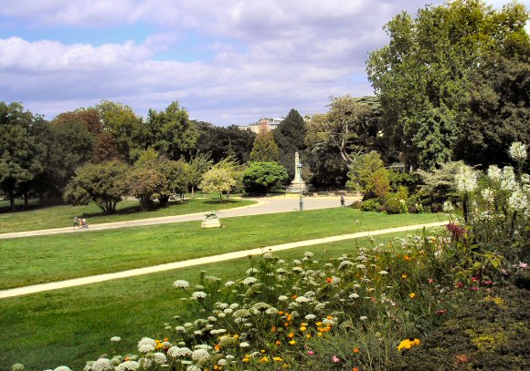 Paris : parc Montsouris.