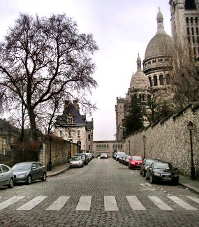 Paris : la rue de la Bonne en direction du Sud.