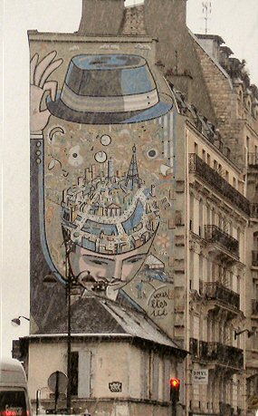 Paris : Peinture murale, rue La Fayette.
