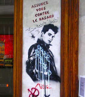 Paris : street art rue Lepic (Misstic).