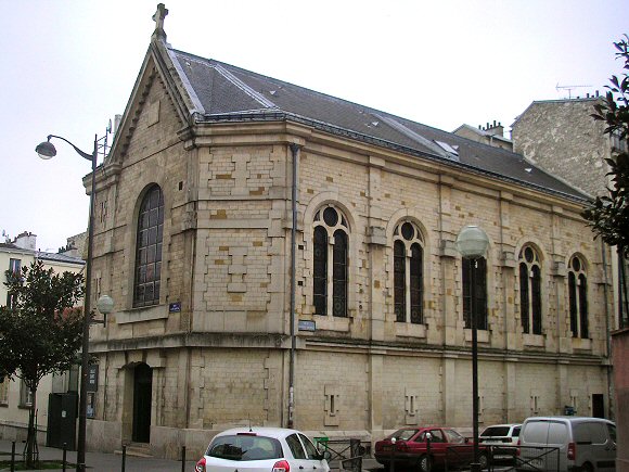 Paris : la chapelle de la rue Saint-Bruno.