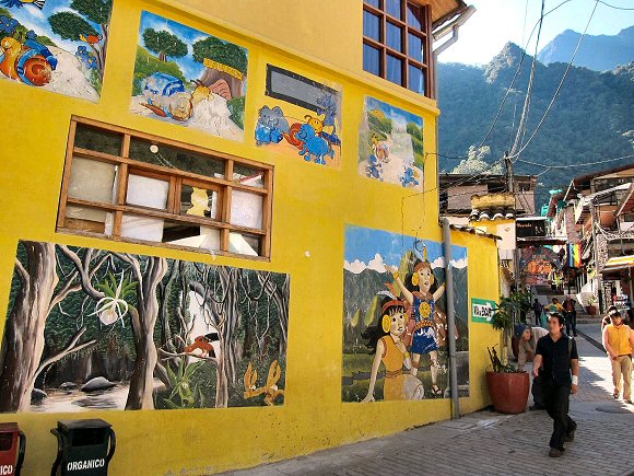 Peintures murales au Pérou.