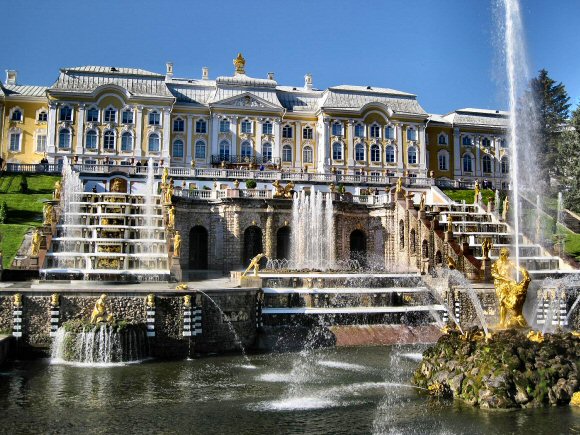 Russie : la palais de Peterhof.