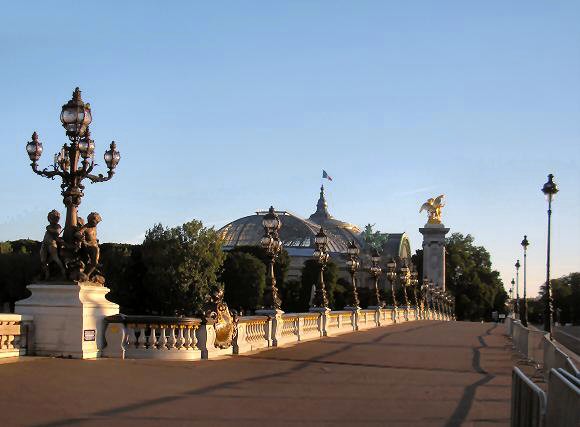 Grand palais et Pont Alexandre III,  Paris.