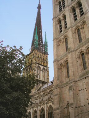 Rouen : flèche de la cathédrale.