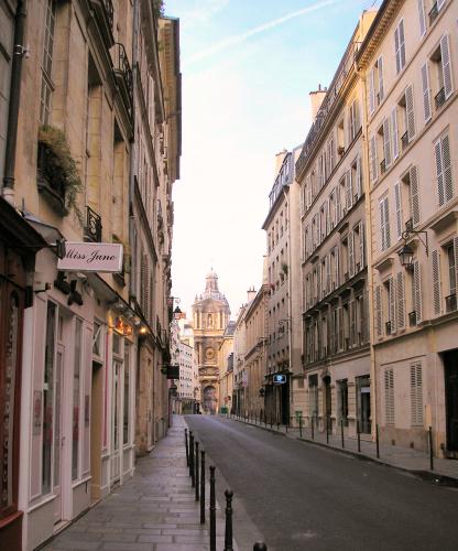 Place des Vosges,  Paris (4e arrondissement).