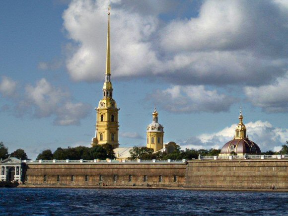 Saint-Petersbourg : la citadelle de Pierre et Paul.