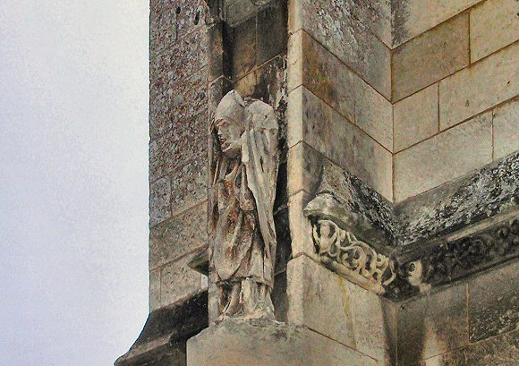Saint-Denis (statue de l'église de Poix).