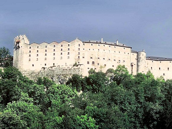 Le château de Salzbourg.