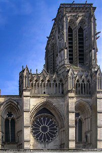 Soissons :façade de la cathédrale.