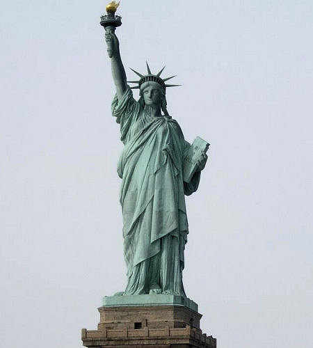 Bartholdi : la statue de la Liberté, à New York.