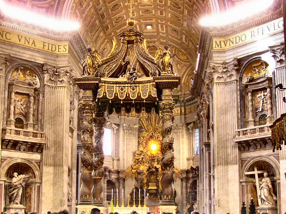 Vatican : baldaquin de la basilique Saint-Pierre.