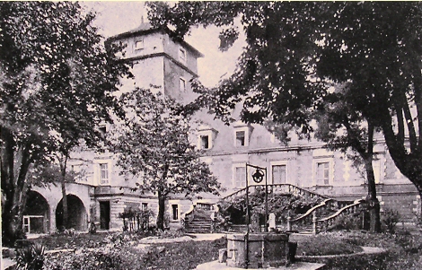 Le palais épiscopal de Rodez.